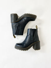 Load image into Gallery viewer, Dr. Martens ‘Spence’ Chelsea Boots Size 39