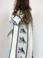 Load image into Gallery viewer, Vintage 70s Knit Bluebird Cape
