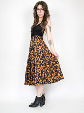 Load image into Gallery viewer, Vintage 90s Navy Baroque Pattern Pleated Skirt