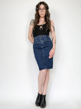 Load image into Gallery viewer, Vintage 80s Dark Wash Denim Skirt