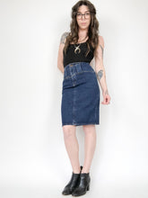 Load image into Gallery viewer, Vintage 80s Dark Wash Denim Skirt