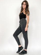 Load image into Gallery viewer, Vintage 90s Vintage Blues Grey High Rise Jean Leggings
