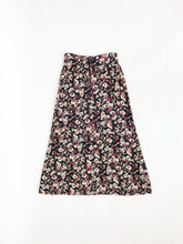 Load image into Gallery viewer, Vintage 90s Smart Set Floral Maxi Skirt Waist 26”