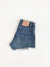 Load image into Gallery viewer, Vintage 80s Levis 550 Stone Wash Cut Off Shorts Waist 30”