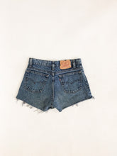 Load image into Gallery viewer, Vintage 80s Levis 550 Stone Wash Cut Off Shorts Waist 30”