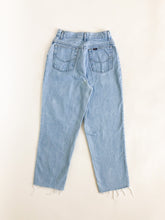 Load image into Gallery viewer, Vintage 90s Chic Light Wash High Rise Raw Hem Jeans Waist 28”