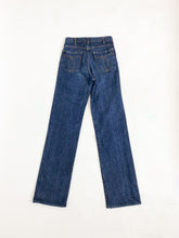Load image into Gallery viewer, Vintage 70s High Rise Boot Cut Jeans Waist 27”
