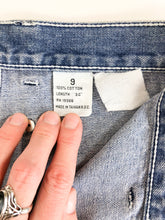Load image into Gallery viewer, Vintage 70s Brittania High Rise Straight Leg Jeans Waist 26”
