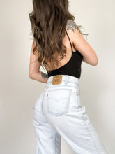 Load image into Gallery viewer, Vintage 70s/80s Levis 550 Light Wash Raw Hem High Rise Jeans Waist 29”