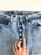 Load image into Gallery viewer, Vintage 80s Levis 501 Acid Wash High Rise Jeans Waist 30”