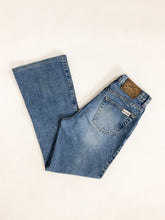 Load image into Gallery viewer, Vintage 90s Manager Mid Rise Jeans Waist 29”/30”