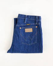 Load image into Gallery viewer, Vintage Wrangler Dark Wash High Rise Jeans Waist 32/33”