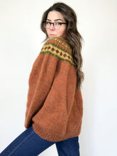 Load image into Gallery viewer, Vintage Hand Knit Heavy Wool Sweater