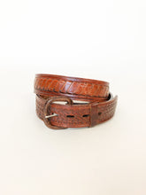 Load image into Gallery viewer, Vintage Dark Brown Woven Leather Belt