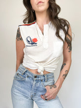 Load image into Gallery viewer, Vintage 70s Nassau, Bahamas Souvenir Tee Size M