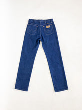 Load image into Gallery viewer, Vintage Wrangler Dark Wash High Rise Jeans Waist 32/33”