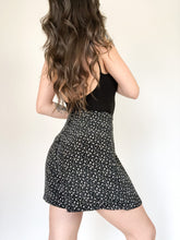 Load image into Gallery viewer, Vintage 90s Premiere Collection Floral Skort