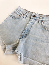 Load image into Gallery viewer, Vintage 90s Levis Light Wash Cut Off Jean Shorts Waist 28”