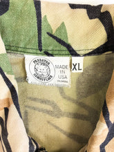Load image into Gallery viewer, Vintage 80s Predator Camouflage Jacket