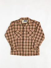 Load image into Gallery viewer, Vintage 70s Pendleton Virgin Wool Plaid Flannel
