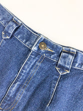 Load image into Gallery viewer, Vintage 80s/90s LizWear Dark Wash High Rise Stirrup Jeans Waist 24/25”