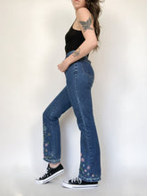 Load image into Gallery viewer, Vintage Y2K GAP Embroidered Floral Flared Mid Rise Jeans Waist 27”