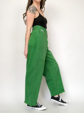 Load image into Gallery viewer, Vintage 90s Cross Colours Green High Rise Baggy Jeans Waist 31/32”