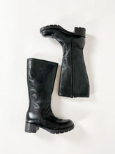 Load image into Gallery viewer, Vintage Y2K Santana Black Leather Boots Size 7.5
