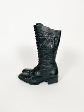 Load image into Gallery viewer, Vintage 90s Black Leather Lace Up Boots Size 9
