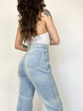 Load image into Gallery viewer, Vintage 80s Elk Brand Faded Jeans Waist 30”
