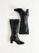 Load image into Gallery viewer, Vintage Y2K Naturalizer Black Leather Square Toe Boots Size 7
