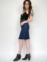 Load image into Gallery viewer, Vintage 80s Dark Wash Denim Skirt
