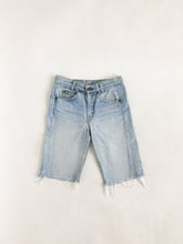 Load image into Gallery viewer, Vintage 70s Levis Orange Tab Mid Rise Cut Off Shorts Waist 28”
