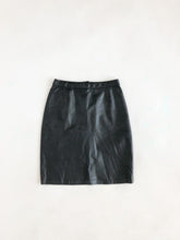 Load image into Gallery viewer, Vintage 80s ‘Perfect’ Black Leather Skirt Waist 26”
