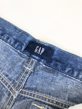 Load image into Gallery viewer, Vintage Y2K GAP Embroidered Floral Flared Mid Rise Jeans Waist 27”
