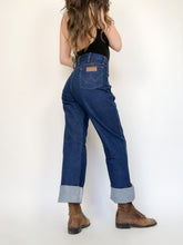 Load image into Gallery viewer, Vintage Wrangler Dark Wash High Rise Jeans Waist 32/33”
