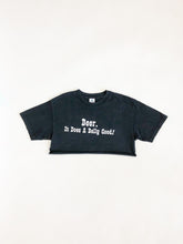 Load image into Gallery viewer, Vintage ‘Beer, It Does A Belly Good!’ Cropped Tee Size M
