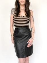 Load image into Gallery viewer, Vintage 80s ‘Perfect’ Black Leather Skirt Waist 26”
