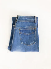 Load image into Gallery viewer, Vintage 70s JR’s High Rise Straight Leg Jeans Waist 26”
