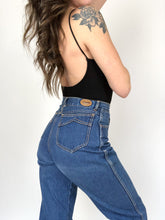 Load image into Gallery viewer, Vintage 70s Brittania High Rise Straight Leg Jeans Waist 26”
