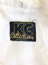 Load image into Gallery viewer, Vintage 80s White Rabbit Fur Cropped Jacket
